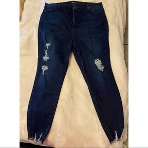 Distressed Skinny Jeans Size 24
